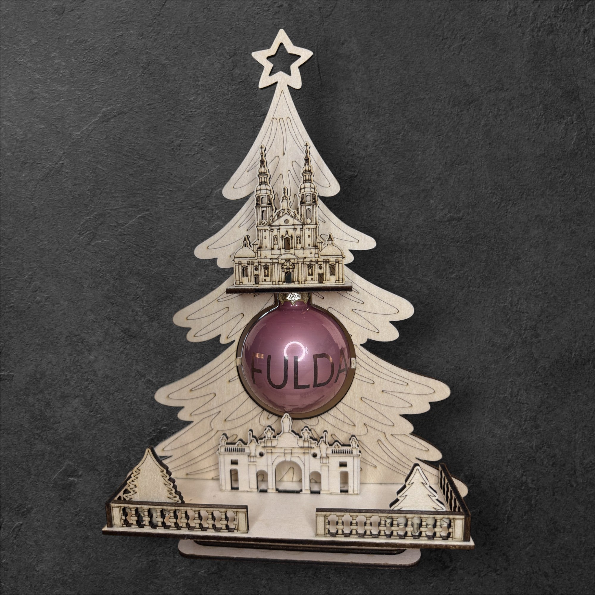 Weihnachtszauber aus Fulda: Dein gelaserter Holz-Weihnachtsbaum!