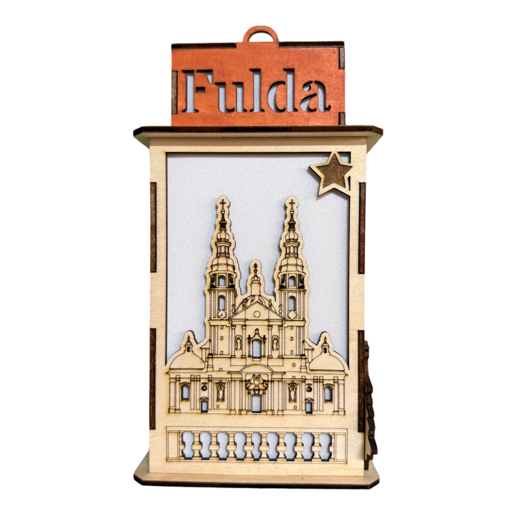 Laterne mit Fuldaer Dom und Paulustor!