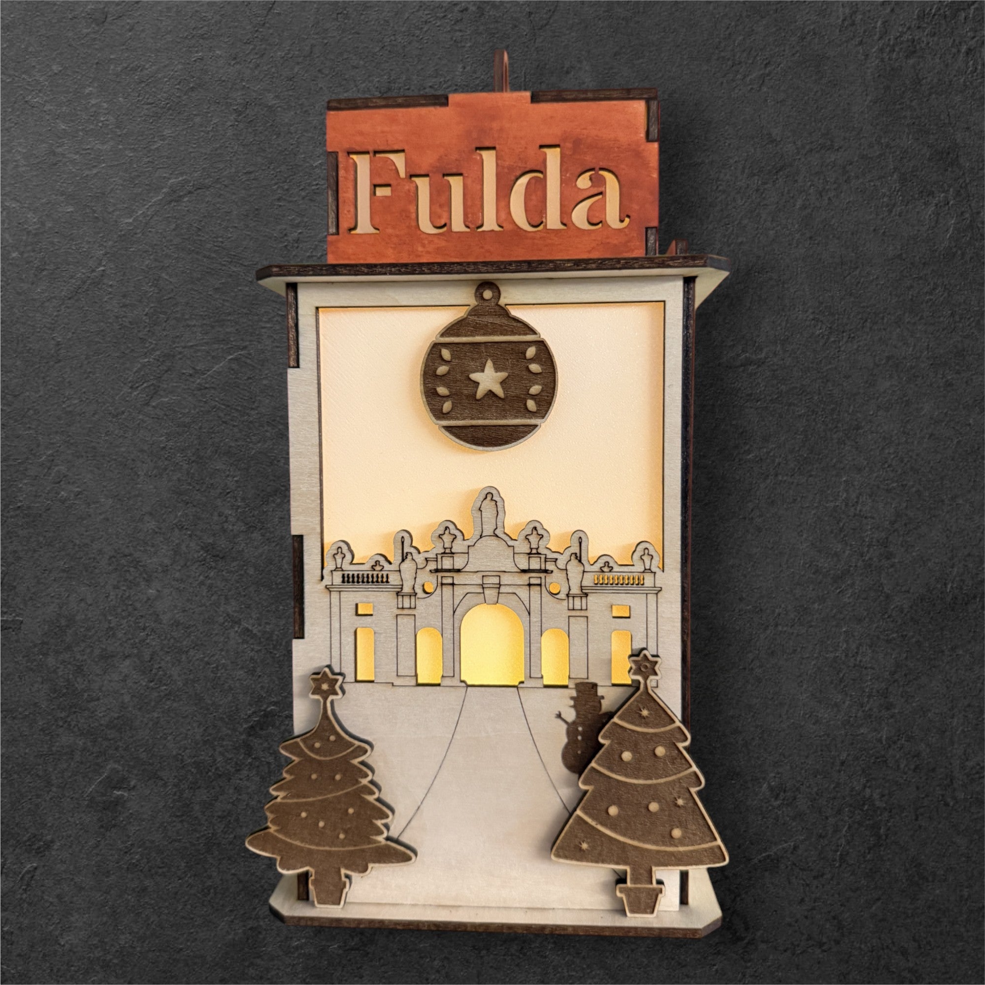 Laterne mit Fuldaer Dom und Paulustor!