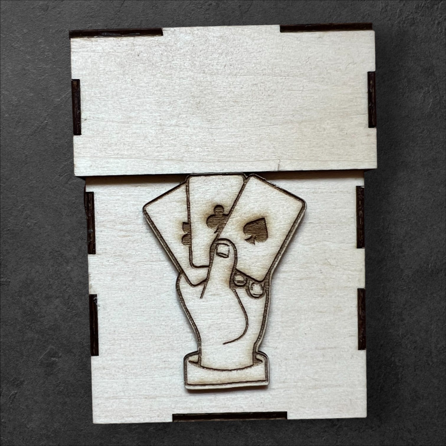 Karten Box aus Holz, individuell gelasert, mit Schiebedeckel