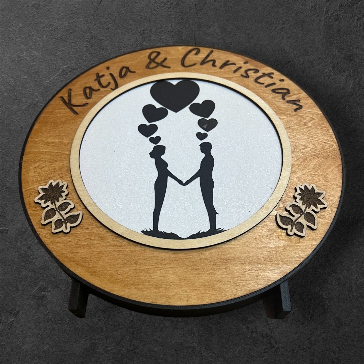 Liebespaar im Holz- & 3D-Druckrahmen - Eine Verbindung von Holz und Kunststoff