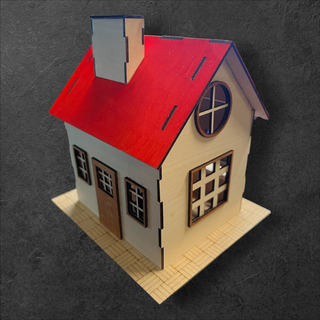 Haus-Spardose mit individueller Gravur - Wird ohne Lackierung und in Einzelteilen geliefert