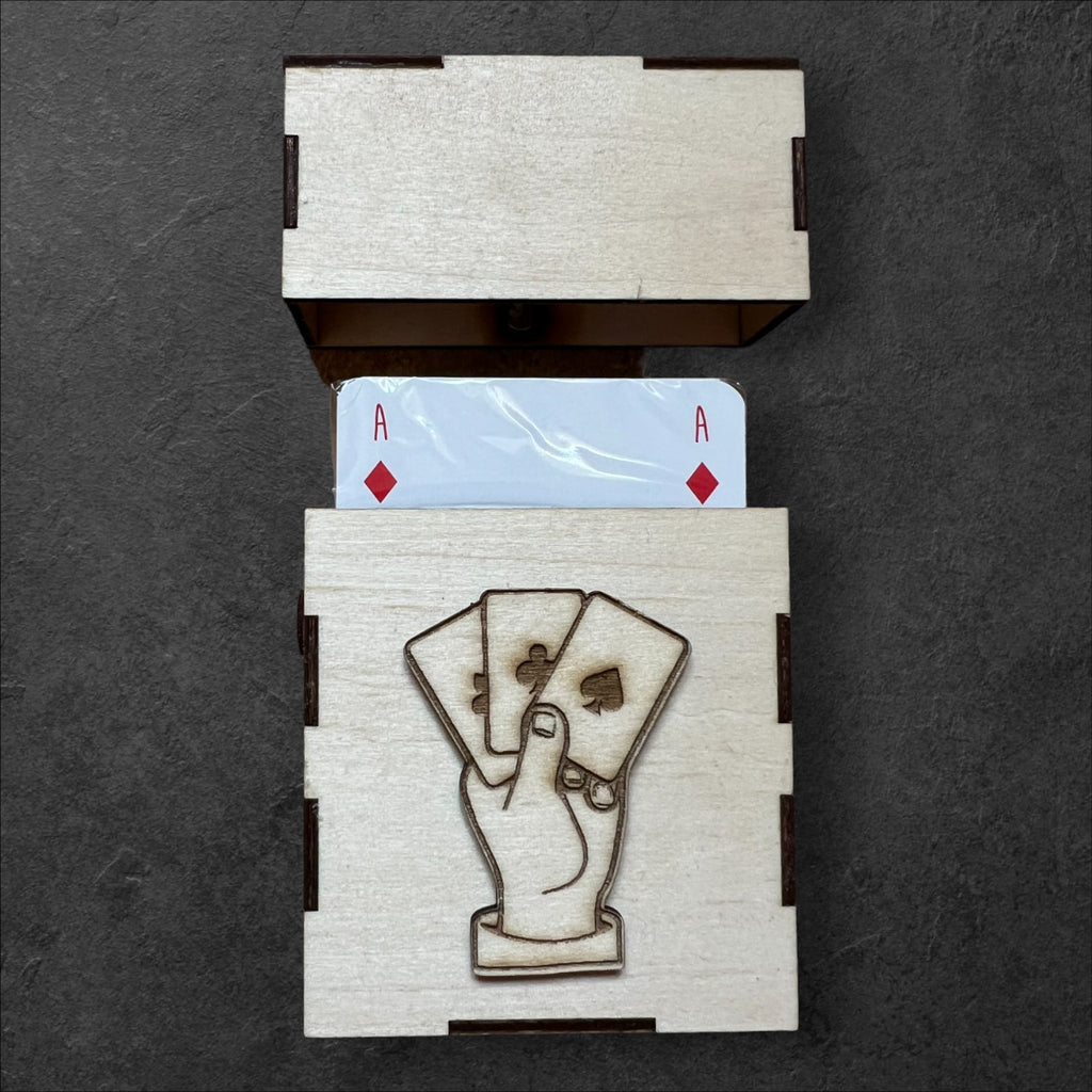 Karten Box aus Holz, individuell gelasert, mit Schiebedeckel