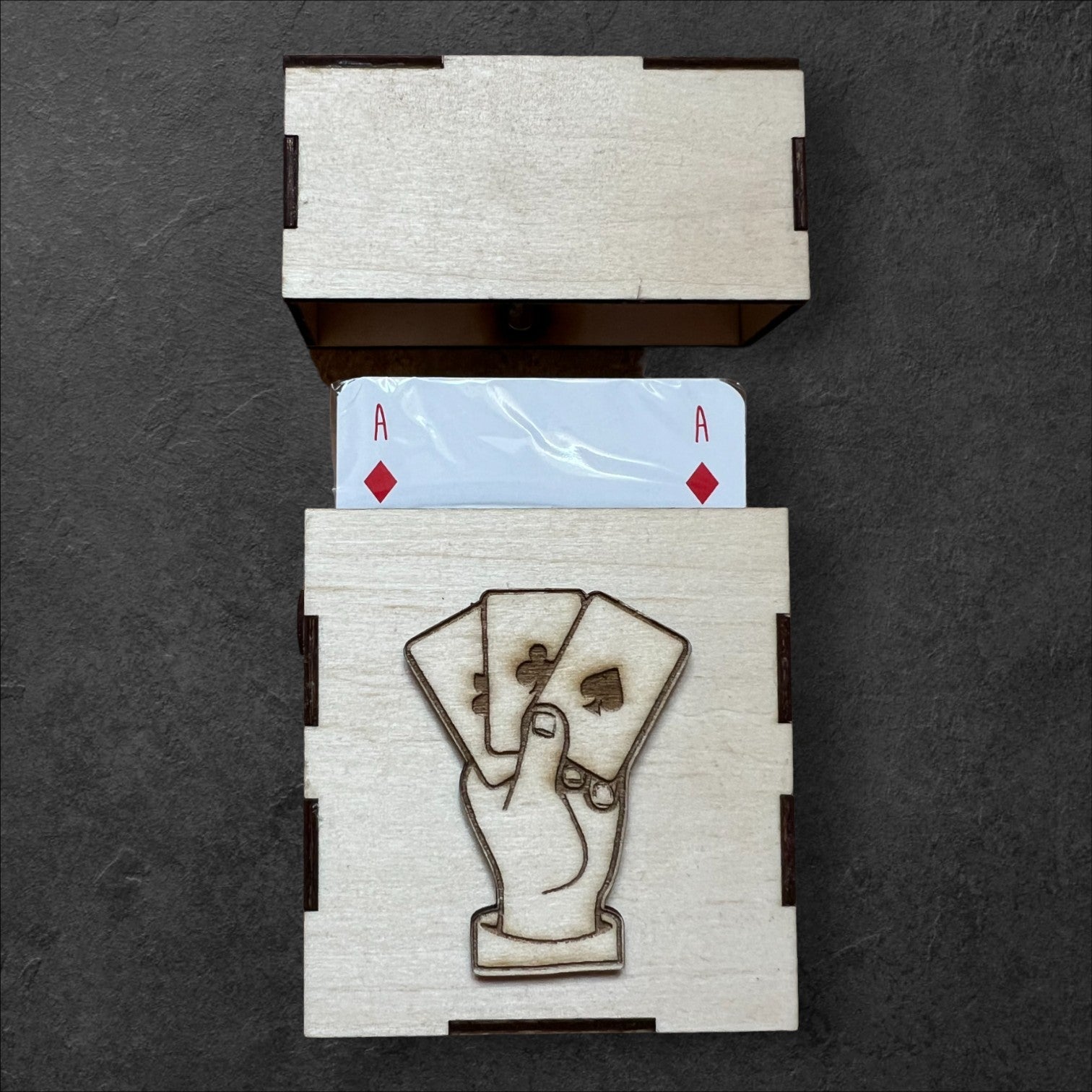Karten Box aus Holz, individuell gelasert, mit Schiebedeckel